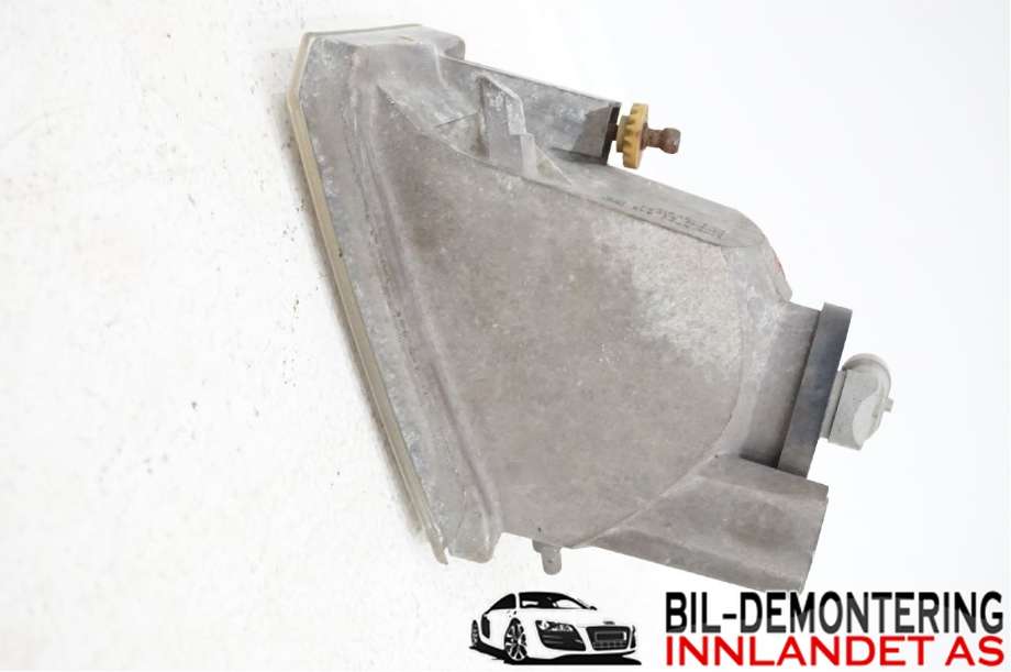 Tåkelykt venstre foran til Toyota RAV4 2000-2006 (Type II)  (TOYOTA|8122142020|)