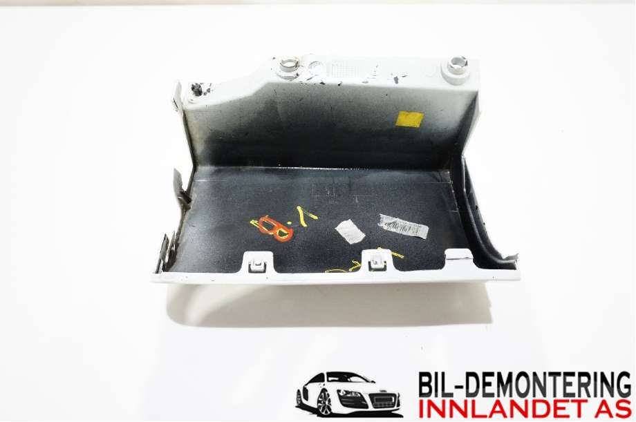 Støtfangerving venstre bak til Mercedes Vito 2014-->> (W447) (W447) (MERCEDES|A 447 885 14 22||A4478851422)