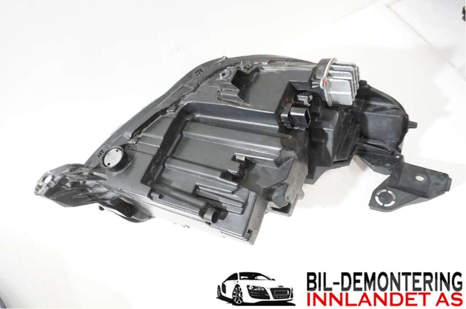 Frontlykt venstre halogen til Opel Corsa F 2019-->>  (OPEL|9829522780||39162653)