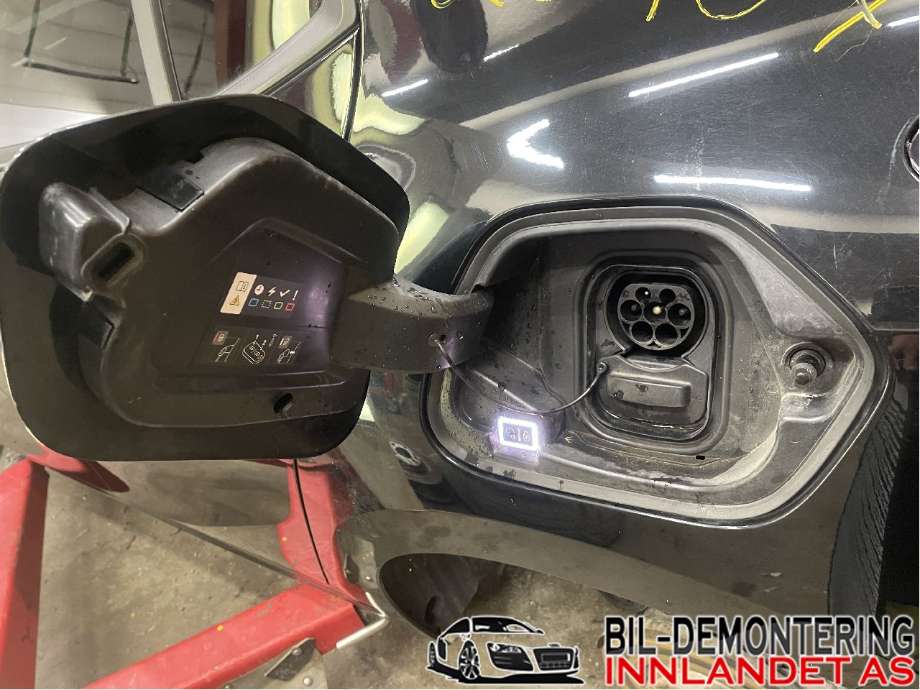 Batterilader inntak/luke til Opel Corsa F 2019-->>  (OPEL|9829332380|)