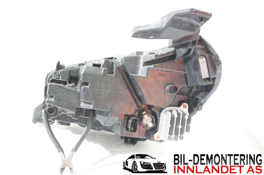 Frontlykt høyre halogen til Opel Corsa F 2019-->> (OPEL||39162654 354261827)