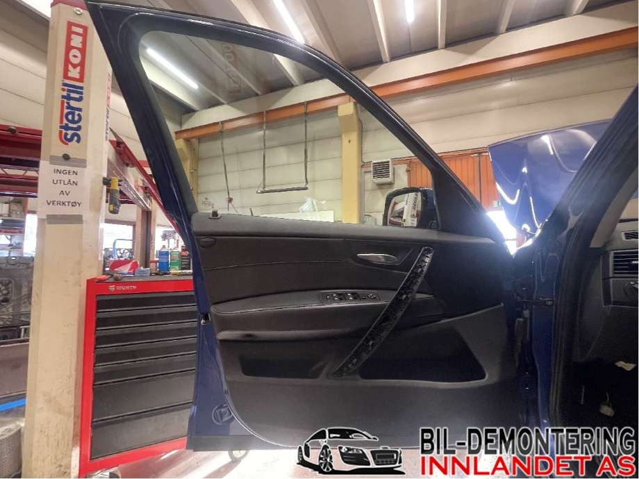 Dør venstre foran til BMW X3 2007-2010 (Fase 2) (E83) (E83) (BMW|41 00 3 451 015|)