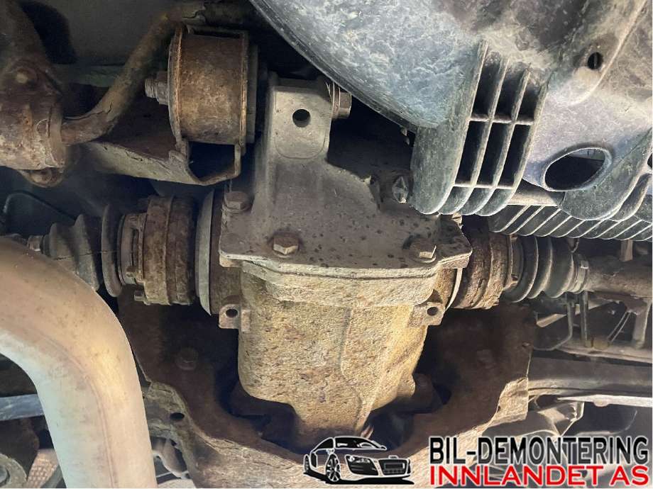 Kardang klokke bak til BMW X3 2007-2010 (Fase 2) (E83) (E83) (BMW|33 10 7 575 382|)