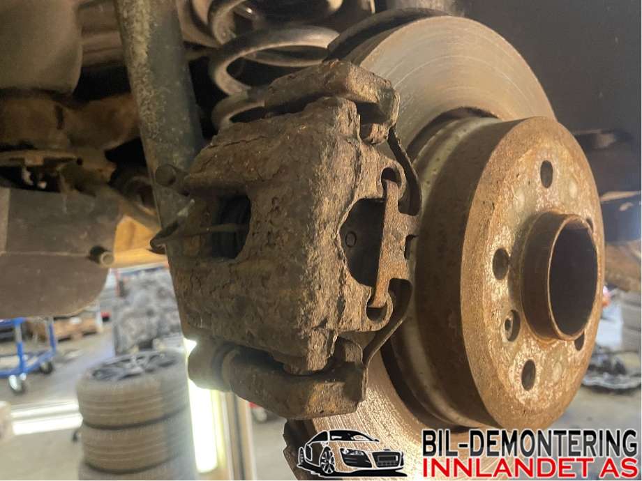 Bremsecaliper høyre bak til BMW X3 2007-2010 (Fase 2) (E83) (E83) (BMW|34 21 6 765 884|)
