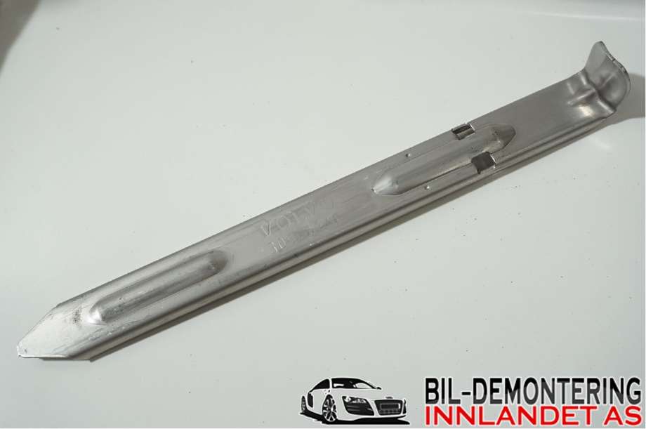 Frontlyktehus til Volvo V70, 2007-2013 (Type III, Fase 1)  (VOLVO|30678340)