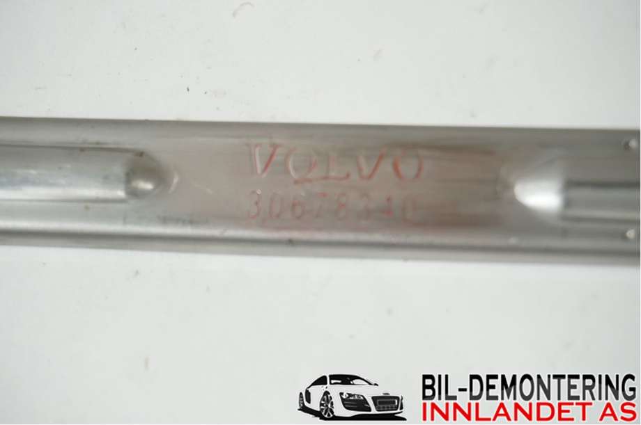 Frontlyktehus til Volvo V70 2007-2013 (Type III, Fase 1) (VOLVO|30678340|)