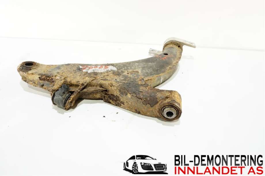 Bærebru høyre foran nedre til Subaru Legacy 1999-2003 (SUBARU|20200AA200|)