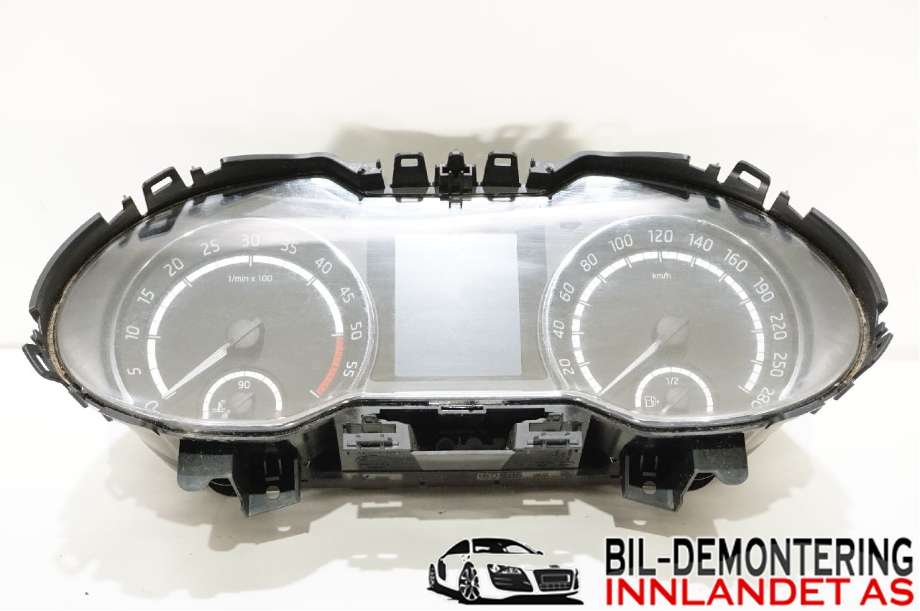Instrumentpanel til Škoda Octavia, 2013-2016 (Type III, Fase 1)  (SKODA|5E0 920 757)
