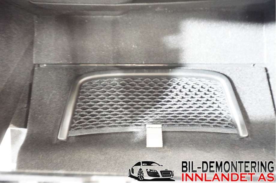 Hanskerom til BMW X5 2013-2018 (F15) (F15) (BMW|51 45 9 276 266|51 16 9 287 302|)