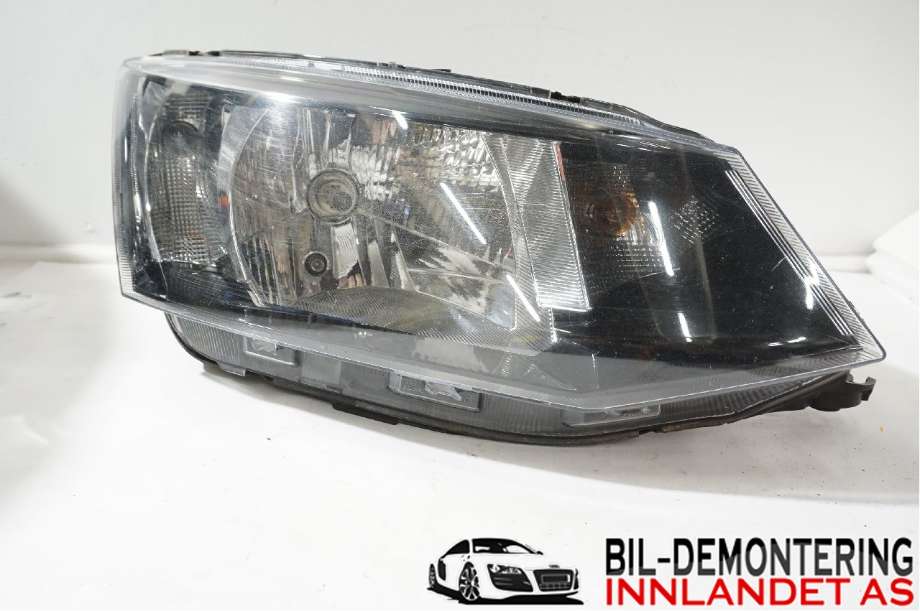 Frontlykt høyre halogen til Škoda Fabia, 2014-2021 (Type III)  (SKODA|6V1 941 016 C)