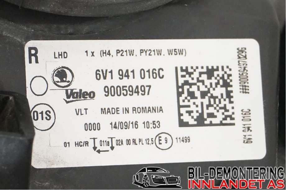 Frontlykt høyre halogen til Škoda Fabia 2014-2021 (Type III)  (SKODA|6V1 941 016 C|)