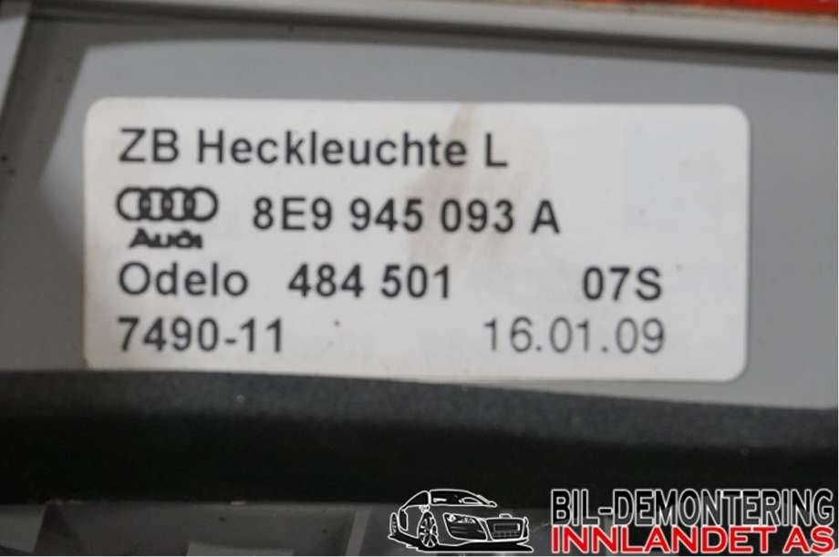 Baklykt venstre indre til Audi A4 2004-2008 (Type III) (B7) (B7) (AUDI|8E9 945 093 A|)