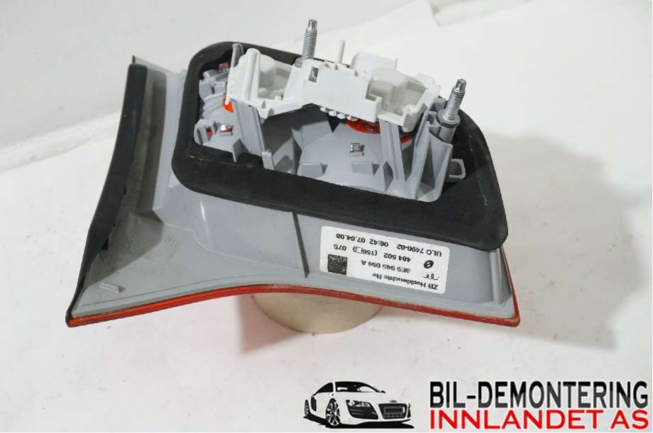 Baklykt høyre indre til Audi A4 2004-2008 (Type III) (B7) (B7) (AUDI|8E9 945 094 A|)