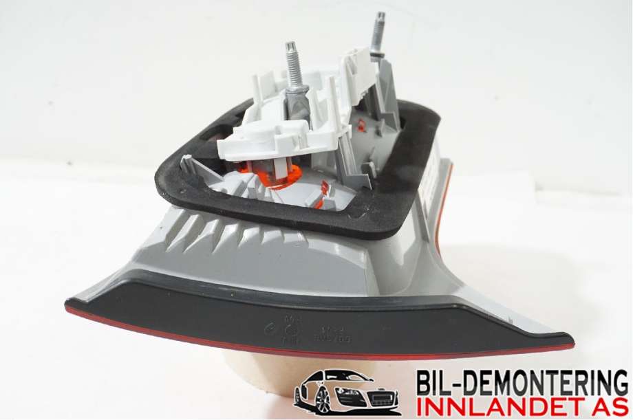 Baklykt høyre indre til Audi A4 2004-2008 (Type III) (B7) (B7) (AUDI|8E9 945 094 A|)