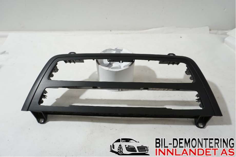 Diverse deler til BMW 3-Serie 2012-2018 (F30/F31/F34) (F30/F31/F34) (BMW|64 11 9 207 195|)