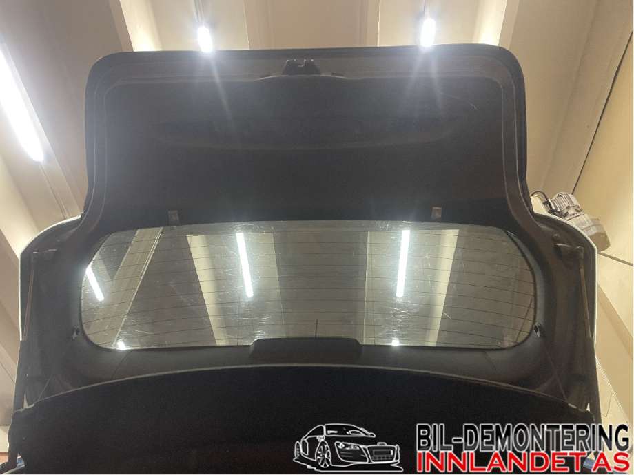 Bakluke combi til BMW 1-Serie 2004-2011 (E81/E82/E87/E88) (E81/E82/E87/E88) (BMW|41 62 7 133 898|)