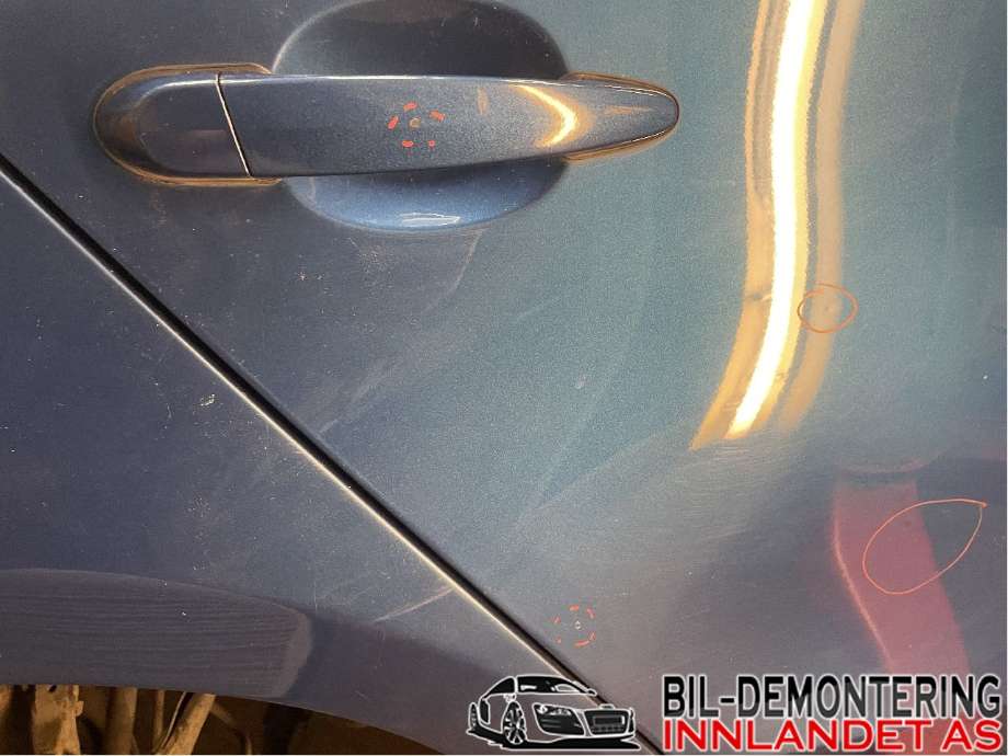 Dør høyre bak til BMW 1-Serie 2004-2011 (E81/E82/E87/E88) (E81/E82/E87/E88) (BMW|41 52 5 A2A 384|)