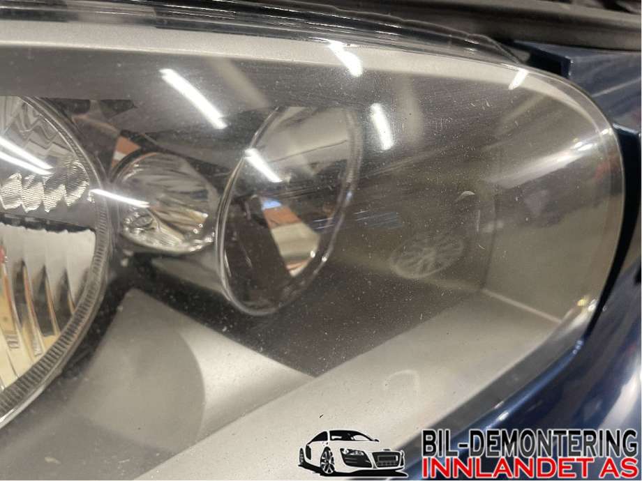 Frontlykt høyre halogen til BMW 1-Serie 2004-2011 (E81/E82/E87/E88) (E81/E82/E87/E88) (BMW|63 12 6 924 486|)