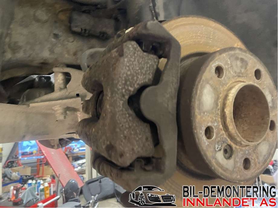Bremsecaliper høyre foran til BMW 1-Serie 2004-2011 (E81/E82/E87/E88) (E81/E82/E87/E88) (BMW|34 11 6 774 682|)