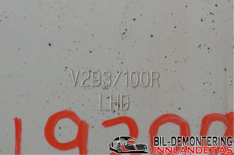 Refleksplate til Toyota Yaris 2012-2014 (Type III, Fase 1)  (TOYOTA|815800D060||V293/100R)