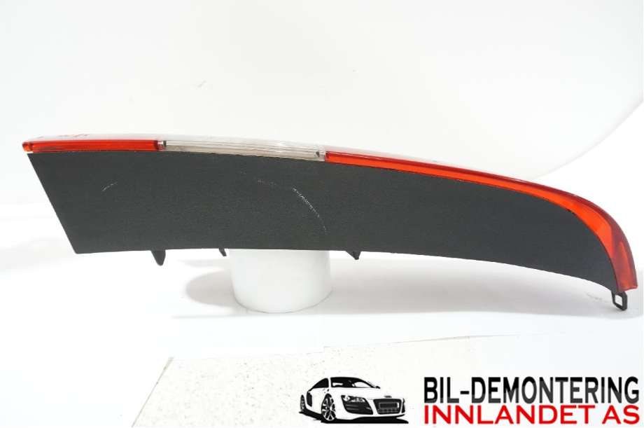 Baklykt venstre indre til Volvo V70 2000-2004 (Type II, Fase 1)  (VOLVO|9483688|)