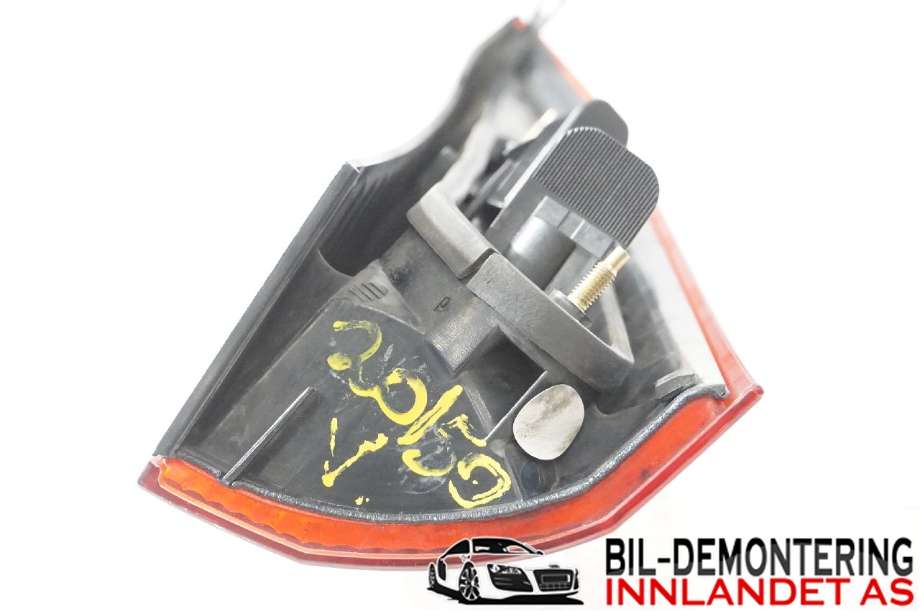 Baklykt venstre indre til Volvo V70 2000-2004 (Type II, Fase 1)  (VOLVO|9483688|)