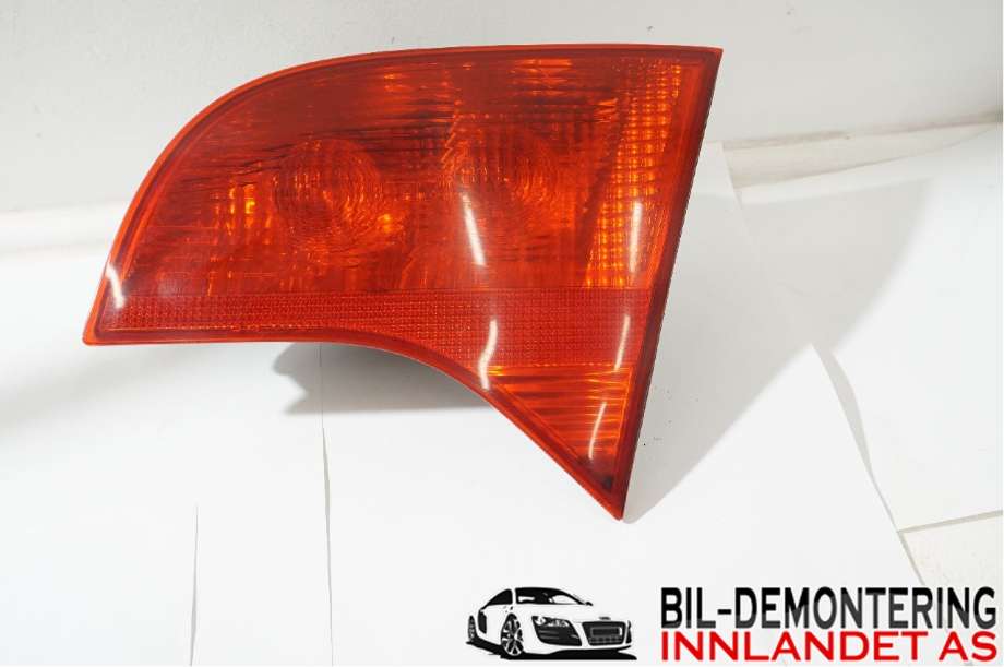 Baklykt høyre indre til Audi A4, 2004-2008 (Type III) (B7) (B7) (AUDI|8E9 945 094 A)
