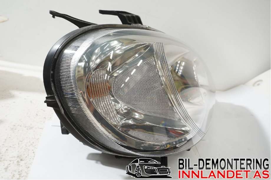 Frontlykt høyre halogen til Mercedes ML 1997-2005 (W163) (W163) (MERCEDES|A 163 820 38 61|A 163 820 46 61|)