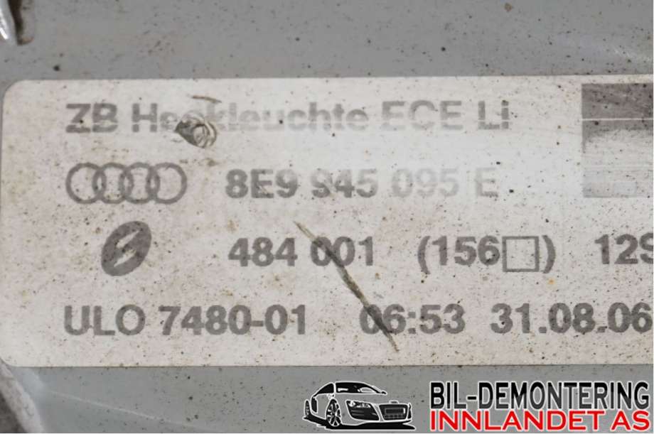 Baklykt venstre til Audi A4 2004-2008 (Type III) (B7) (B7) (AUDI|8E9 945 095 E|)