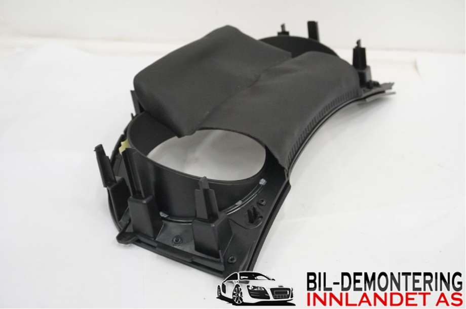 Dashbord diverse til VW Golf Sportsvan 2014-2018  (VOLKSWAGEN|517 857 189 A|)