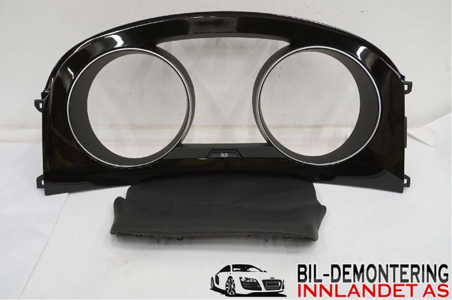 Dashbord diverse til VW Golf Sportsvan 2014-2018  (VOLKSWAGEN|517 857 189 A|)