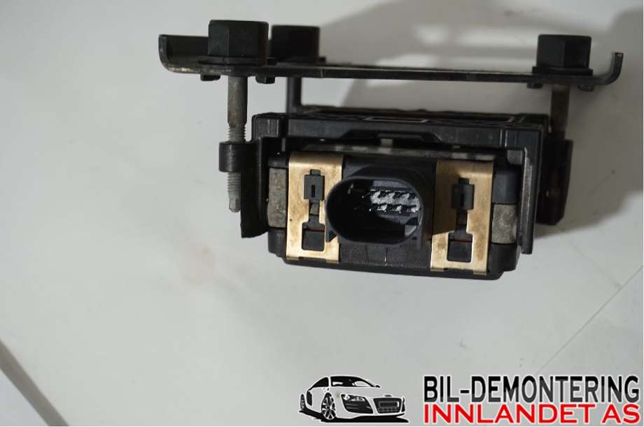 Sensor radar til Škoda Fabia 2014-2021 (Type III) (SKODA|5Q0 907 561 F|)