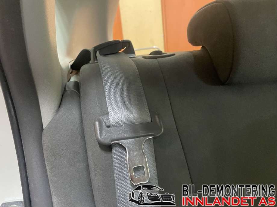 Sikkerhetsbelte bak høyre til Toyota Prius 2009-2016 (Type III) (COMBI) (COMBI) (TOYOTA|7336047060B0|7336047061B0|)