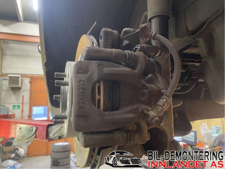 Bremsecaliper venstre bak til Nissan Leaf 2018-->> (Type II)  (NISSAN|440114CA0A|440114CA2A|)