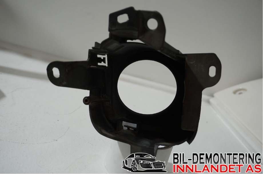 Frontlyktehus til Toyota Prius 2009-2016 (Type III) (COMBI) (COMBI) (TOYOTA|8148247020|)