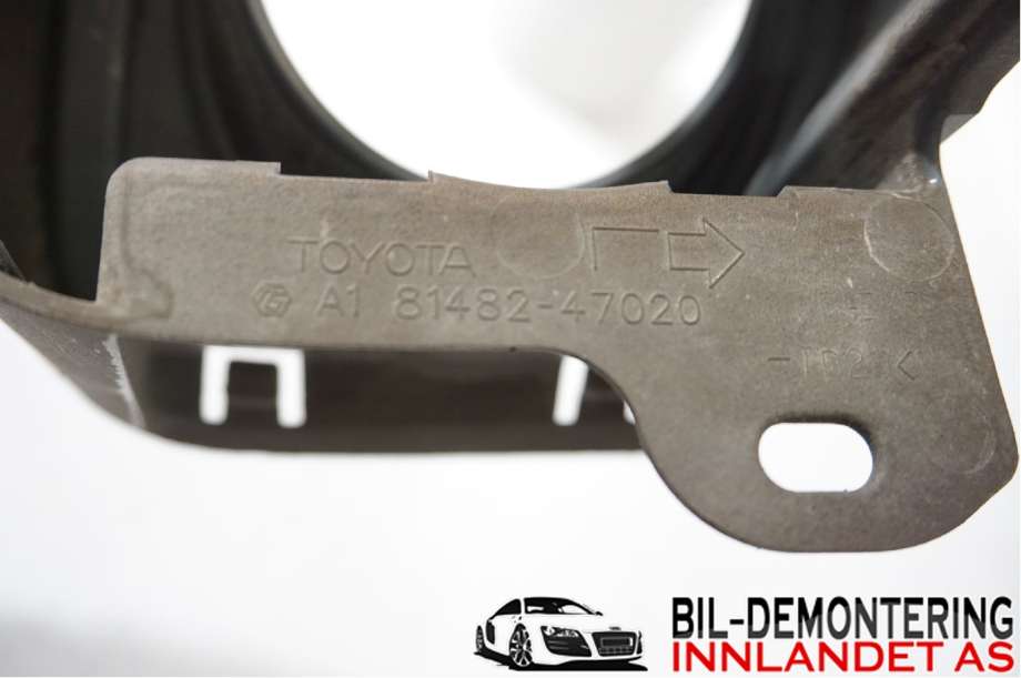 Frontlyktehus til Toyota Prius 2009-2016 (Type III) (COMBI) (COMBI) (TOYOTA|8148247020|)