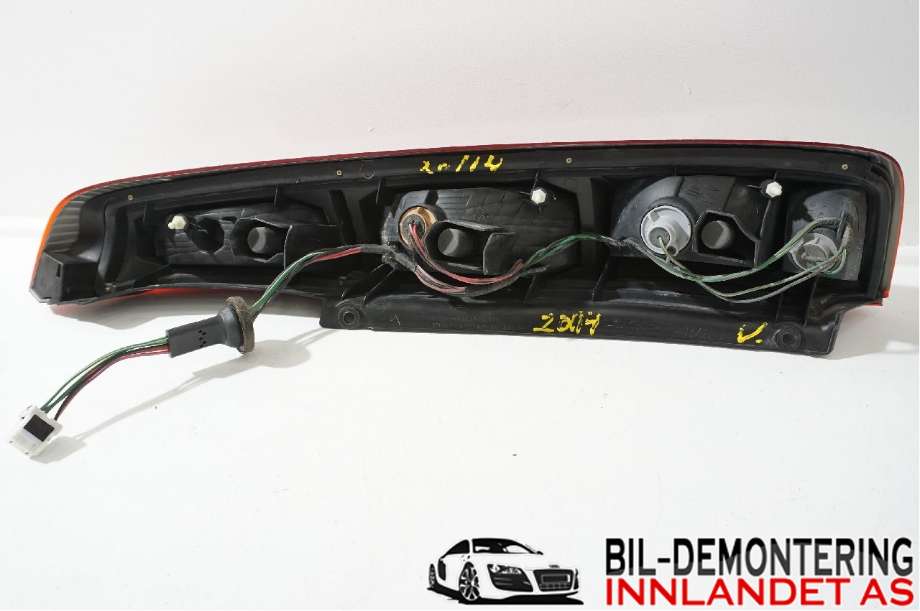 Baklykt høyre til Nissan X-Trail 2002-2007 (T30) (T30) (NISSAN|26550EQ025||B 46 R)