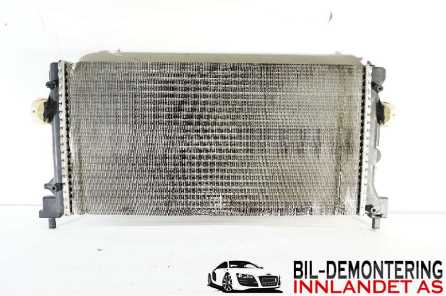 Radiator (manuell gir) til VW Polo 2009-2014 (Type V, Fase 1)  (VOLKSWAGEN|6R0 121 253|)