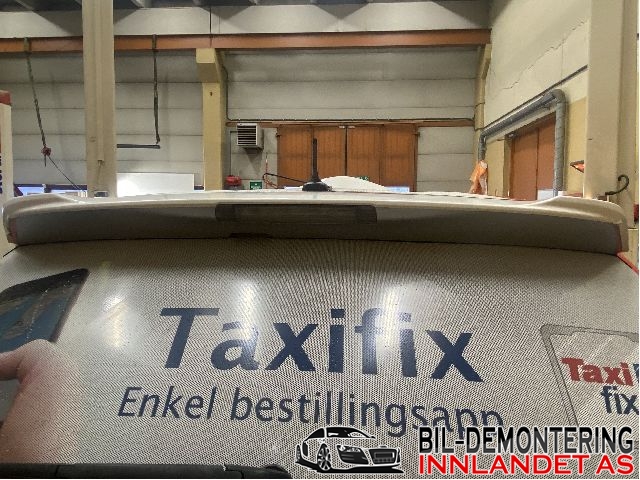 Spoiler bakluke til Toyota Prius +7, 2012-2020 (Type III) (stasjonsvogn) (stasjonsvogn) (TOYOTA|7608547911B0)