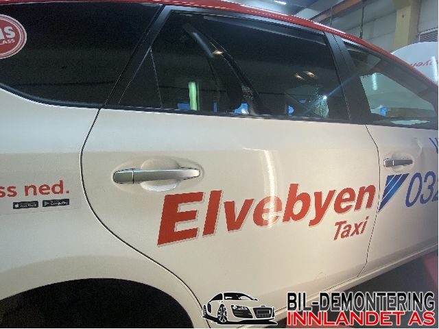 Dør høyre bak til Toyota Prius +7, 2012-2020 (Type III) (stasjonsvogn) (stasjonsvogn) (TOYOTA|6700347180)