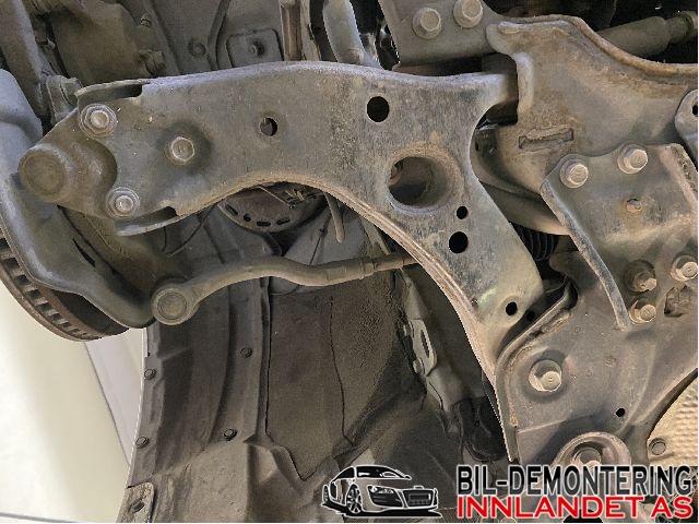 Bærebru høyre foran nedre til Toyota Prius +7, 2012-2020 (Type III) (stasjonsvogn) (stasjonsvogn) (TOYOTA|4806812300)