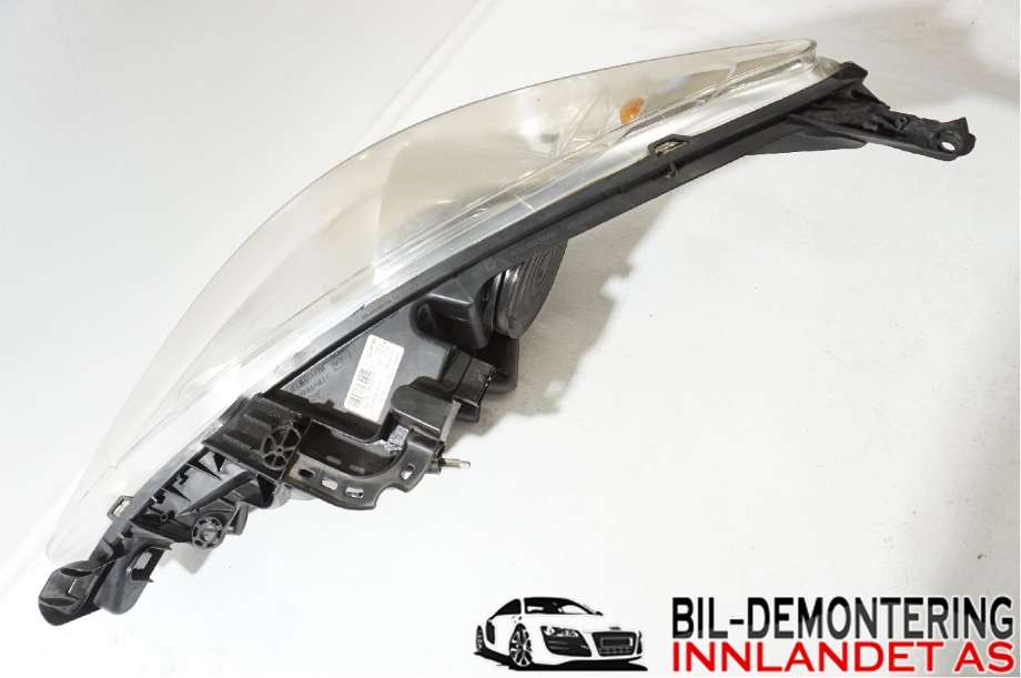 Frontlykt høyre halogen til Peugeot 207 2006-2012  (PEUGEOT|6206 95|)