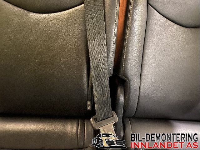 Sikkerhetsbelte bak midtre til Toyota Prius +7, 2012-2020 (Type III) (stasjonsvogn) (stasjonsvogn) (TOYOTA|7335047022C0)