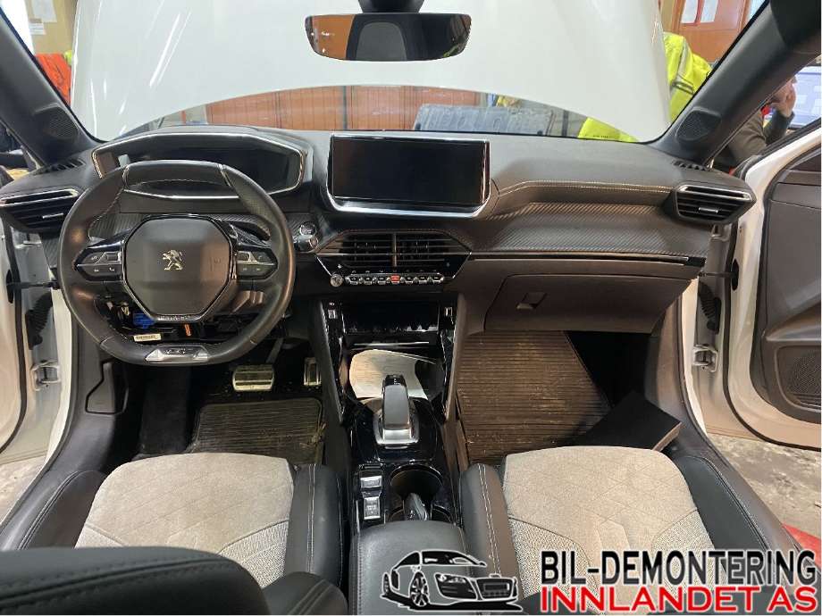 Dashbord til Peugeot 208, 2019-->> (Type II)  (PEUGEOT|98 382 221 AK)