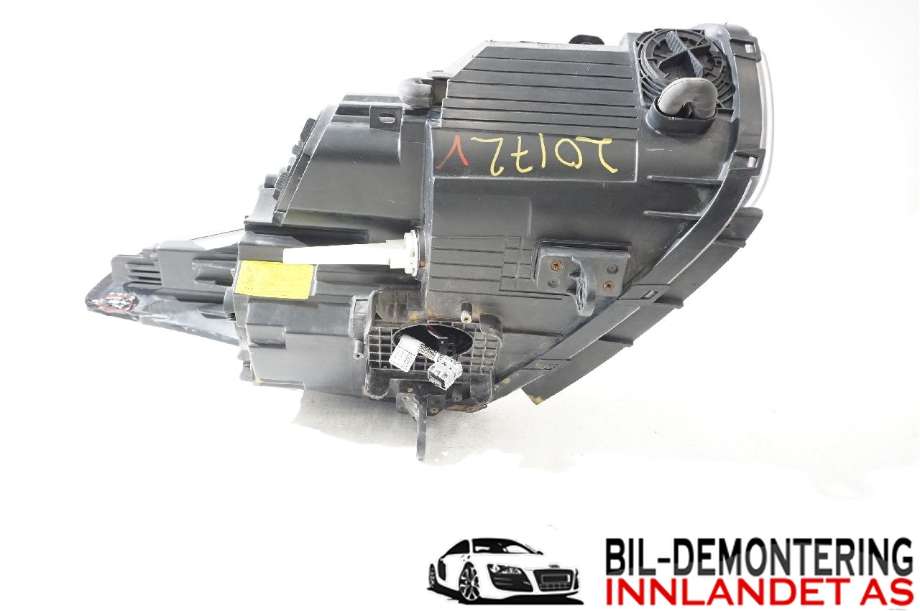 Frontlykt venstre xenon til Hyundai i40 2012-2017  (HYUNDAI|92101 3Z031|)