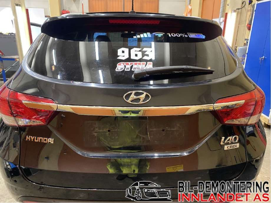 Bakluke til Hyundai i40, 2012-2017  (HYUNDAI|73700 3Z020)