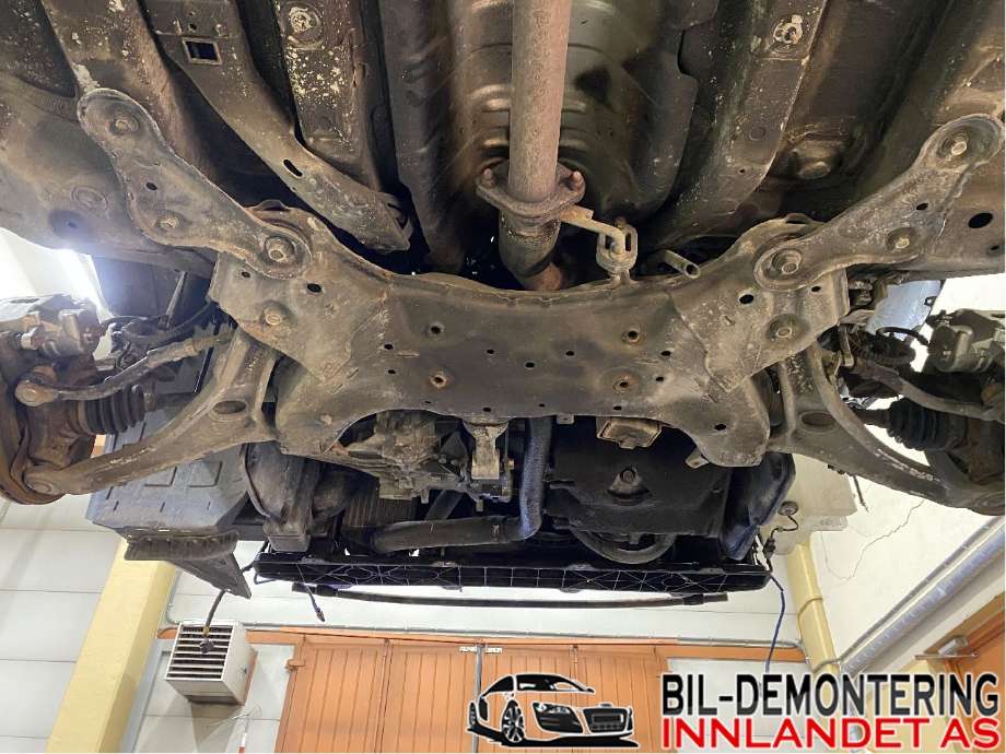 Travers foran hoved til Hyundai i40, 2012-2017  (HYUNDAI|62405 3Z100)