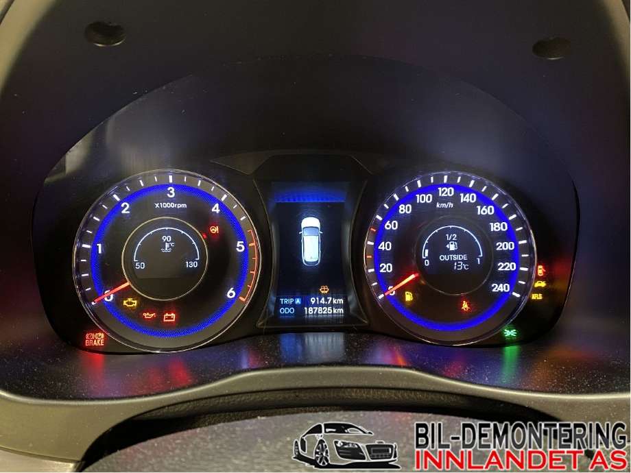 Instrumentpanel til Hyundai i40, 2012-2017  (HYUNDAI|94011 3Z400)