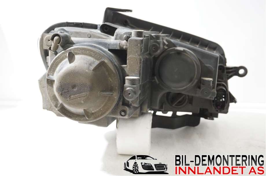 Frontlykt venstre halogen til VW Touran 2007-2010 (Type I, Fase 2)  (VOLKSWAGEN|1T1 941 005 B|)