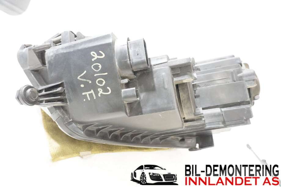Frontlykt venstre halogen til VW Touran 2007-2010 (Type I, Fase 2)  (VOLKSWAGEN|1T1 941 005 B|)